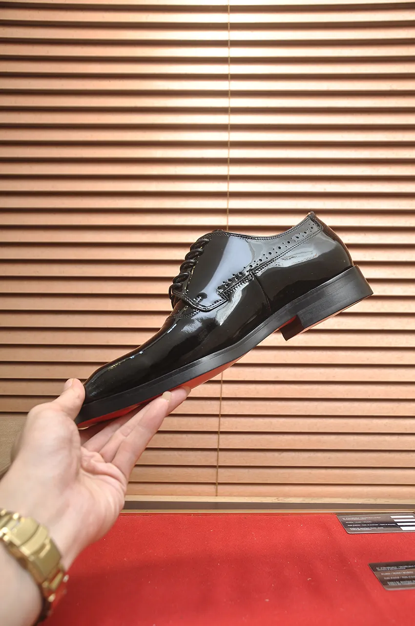 Men's shoes 💰620💶 [Chrstian Loubotin] Red-soled shoes 💋Original mold opening, the highest version on the market, purely handmade ➕Imported cowhide uppers, first-layer water-dyed cowhide lining! Original EU high-gloss outsole. 38 to 45 (45 customized)